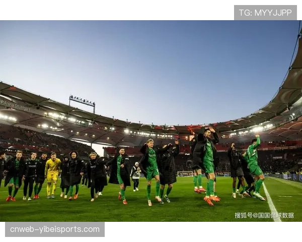 法兰克福3-0完胜门兴格拉德巴赫，主场展现良好竞技状态